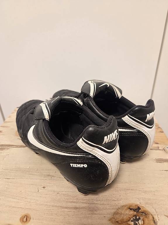 Scarpe per ragazzi: Nike Fussballschuhe Gr. 37.5 – Usato da Volketswil venduto da zacki09 4