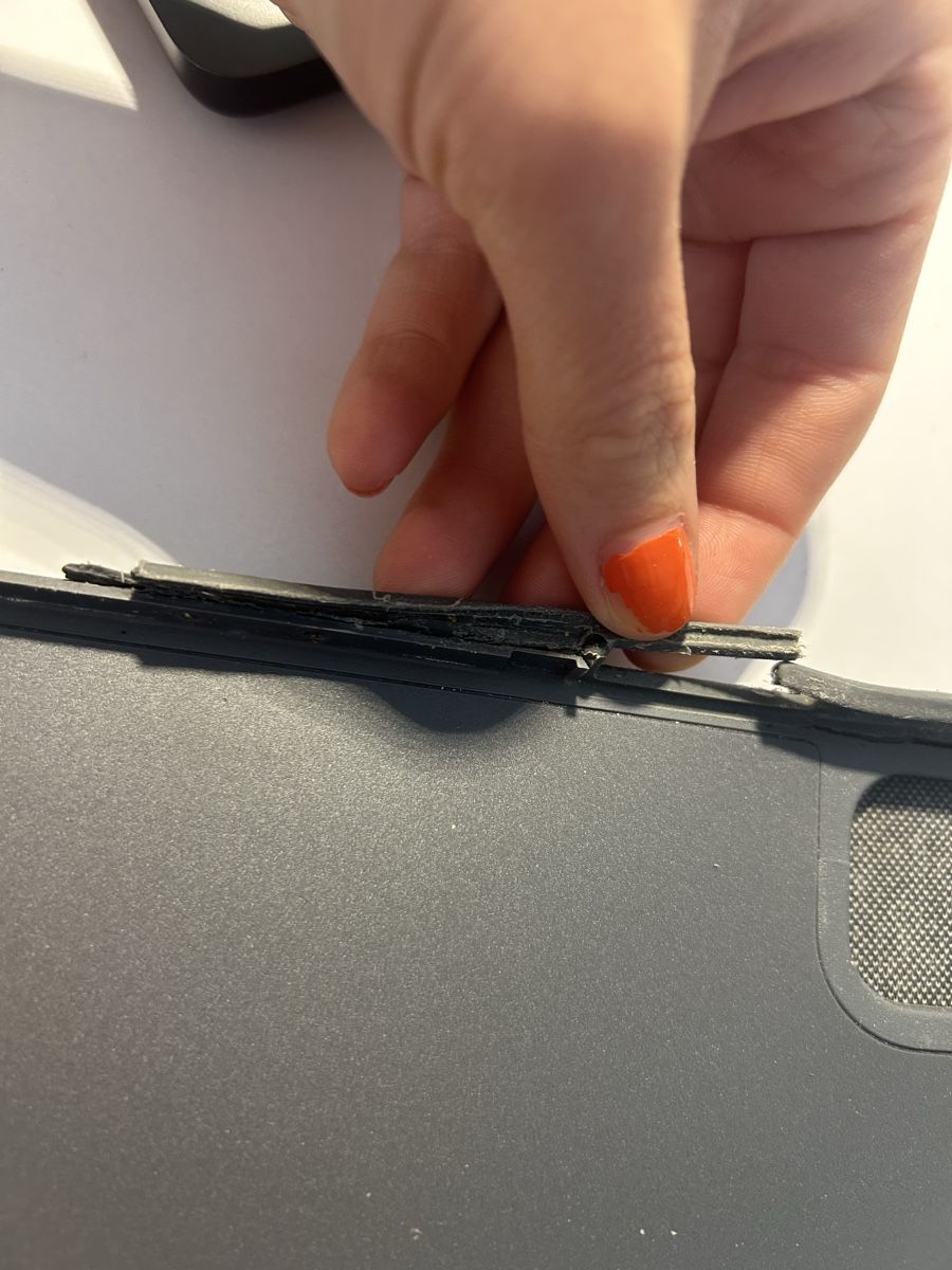 Logitech Tastaturen: Logitech Combo Touch iPad Pro 12.9 5. Gen gebraucht – Gebraucht aus Wettingen von sar_k7hg 3