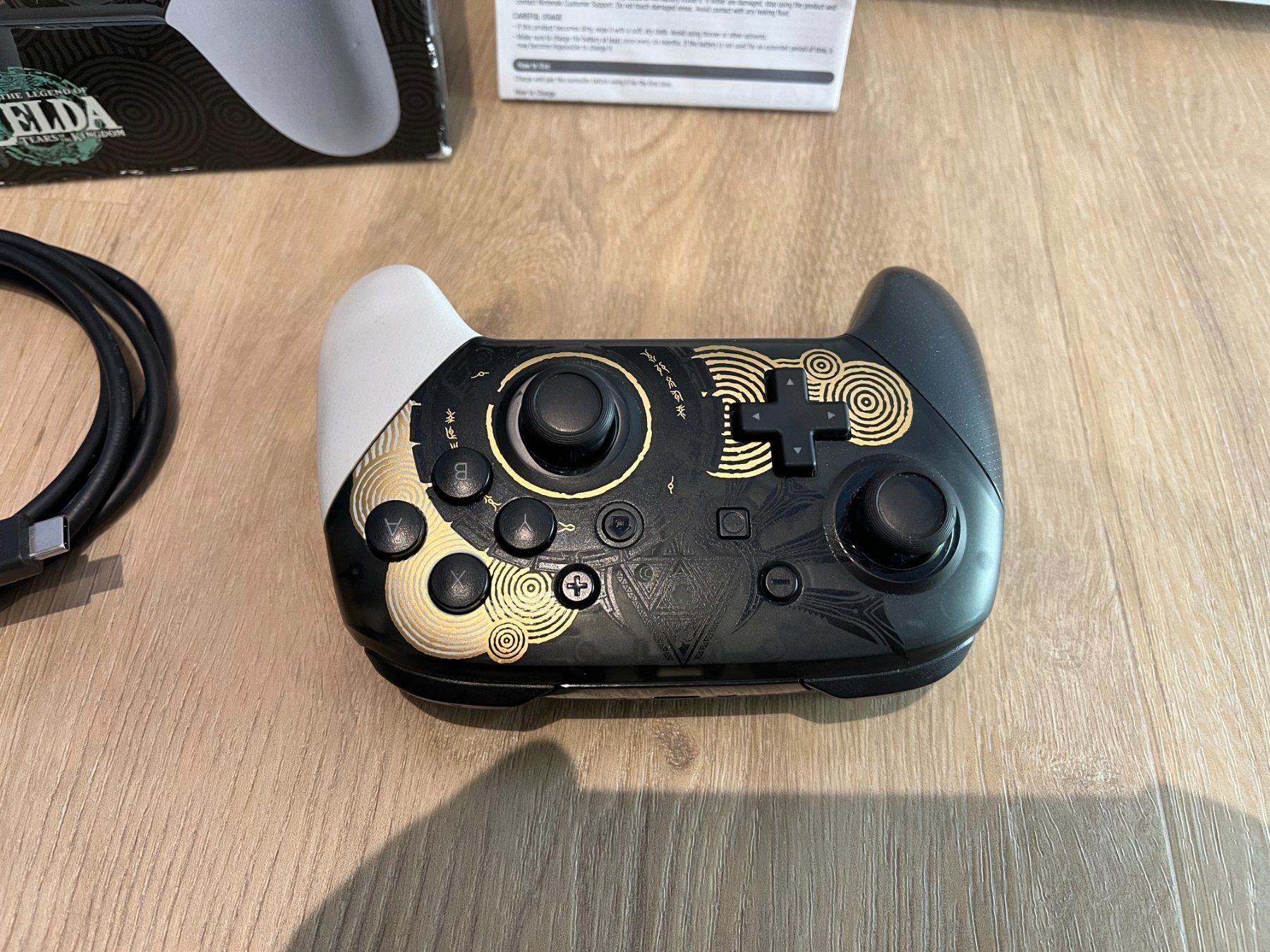 Nintendo Controller: Nintendo Switch Pro Controller - Zelda Edition OVP – Gebraucht aus St. Gallen von ger_8vsx 1