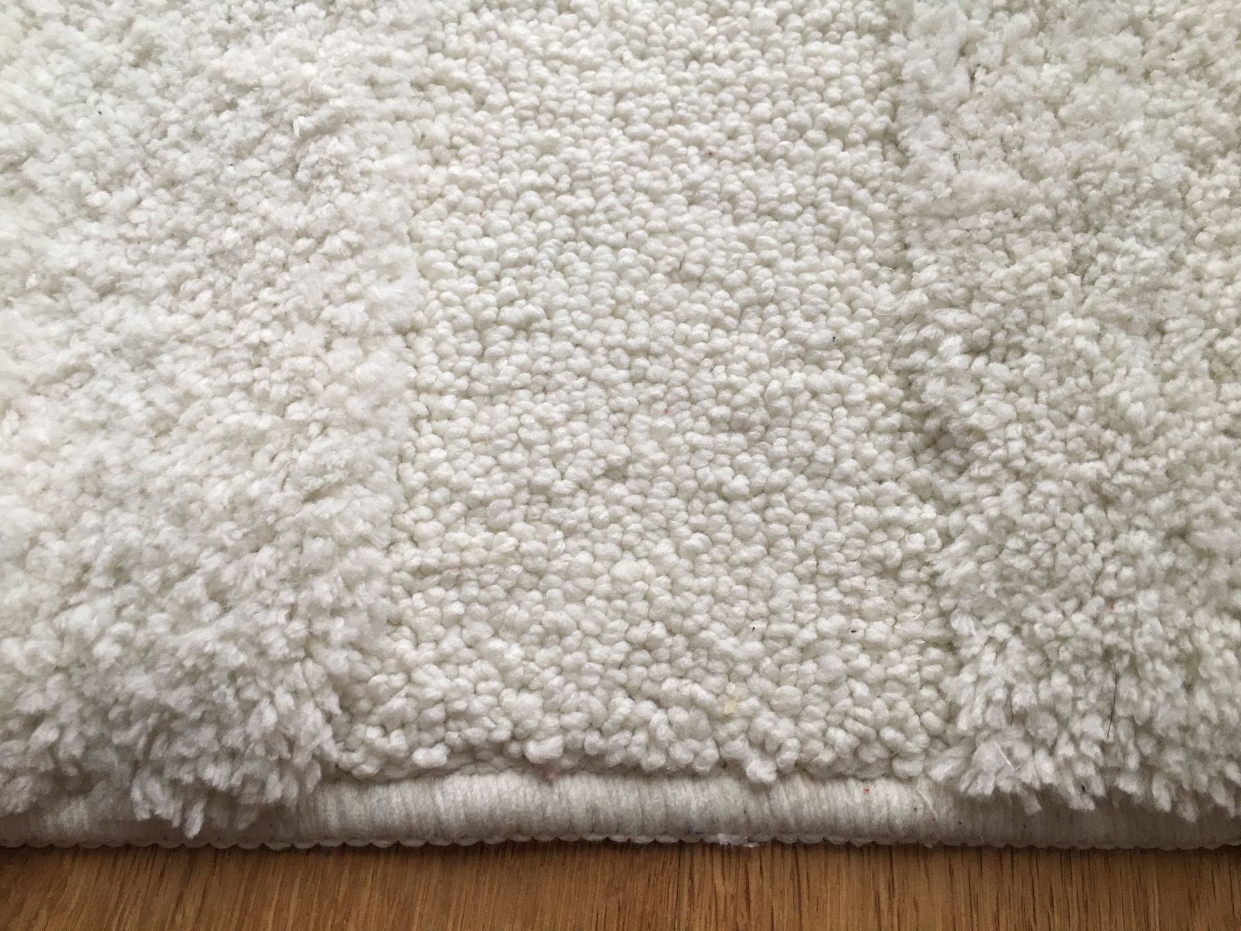 Tapis: Ungebrauchter Badeteppich – Neuf avec emballage d'origine à Suhr par mar_6lb7 1