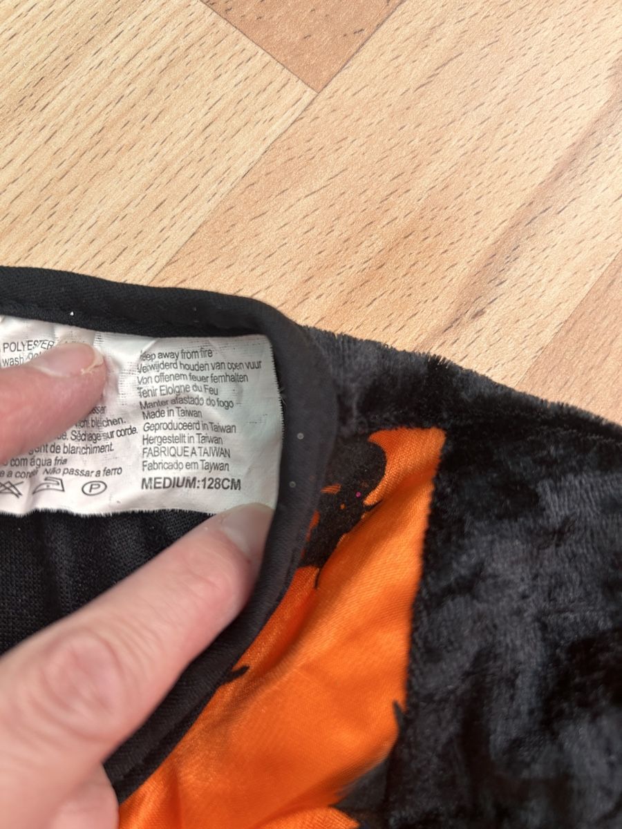 Costumi: Hexenkostüm mit Hut orange, Grösse 128   – Usato da Winterthur venduto da simi82 1