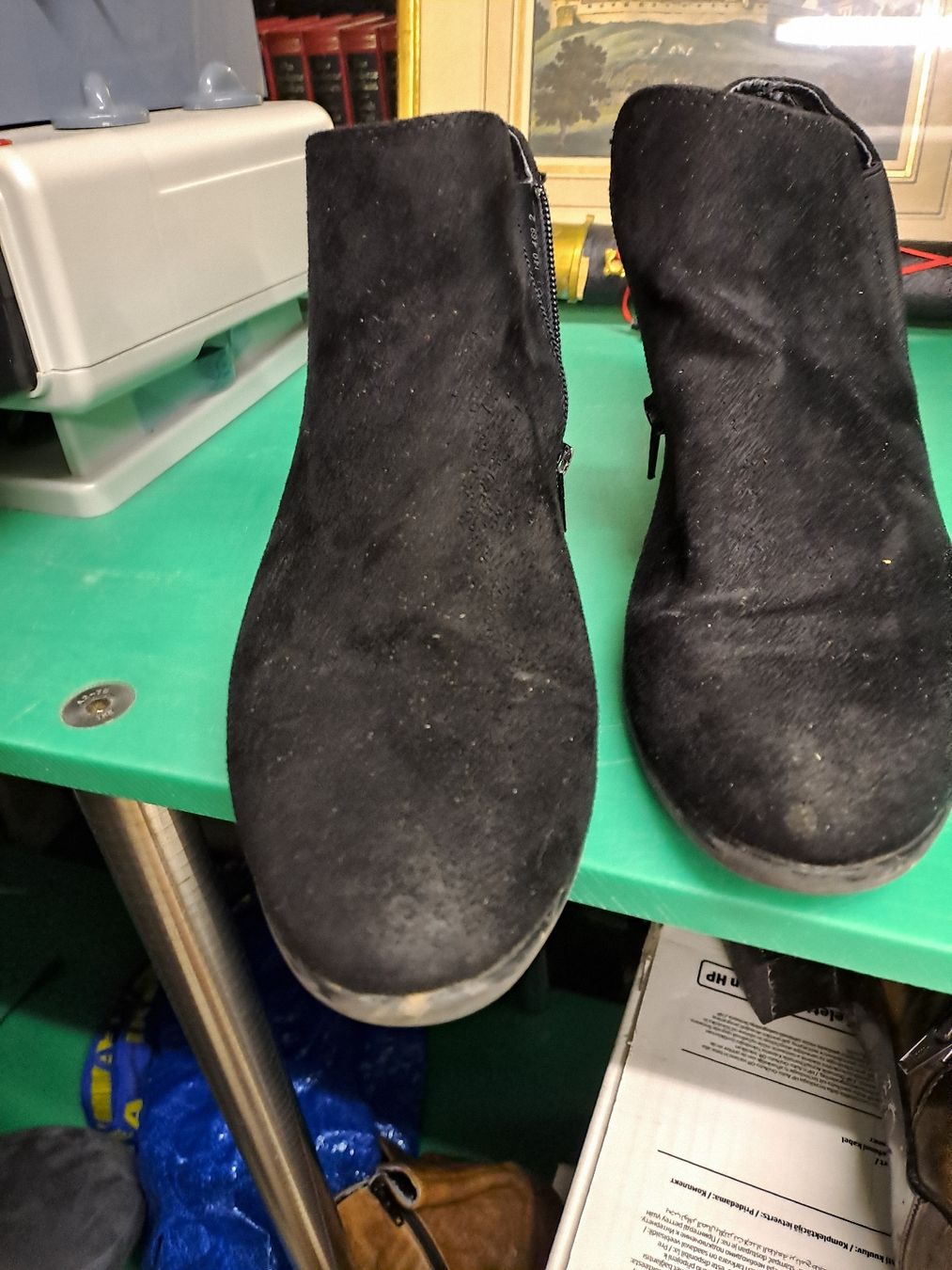 Scarpe da donna: Schwarze Stiefeletten Grösse 38 – Usato da Zürich venduto da Schoebi19 1