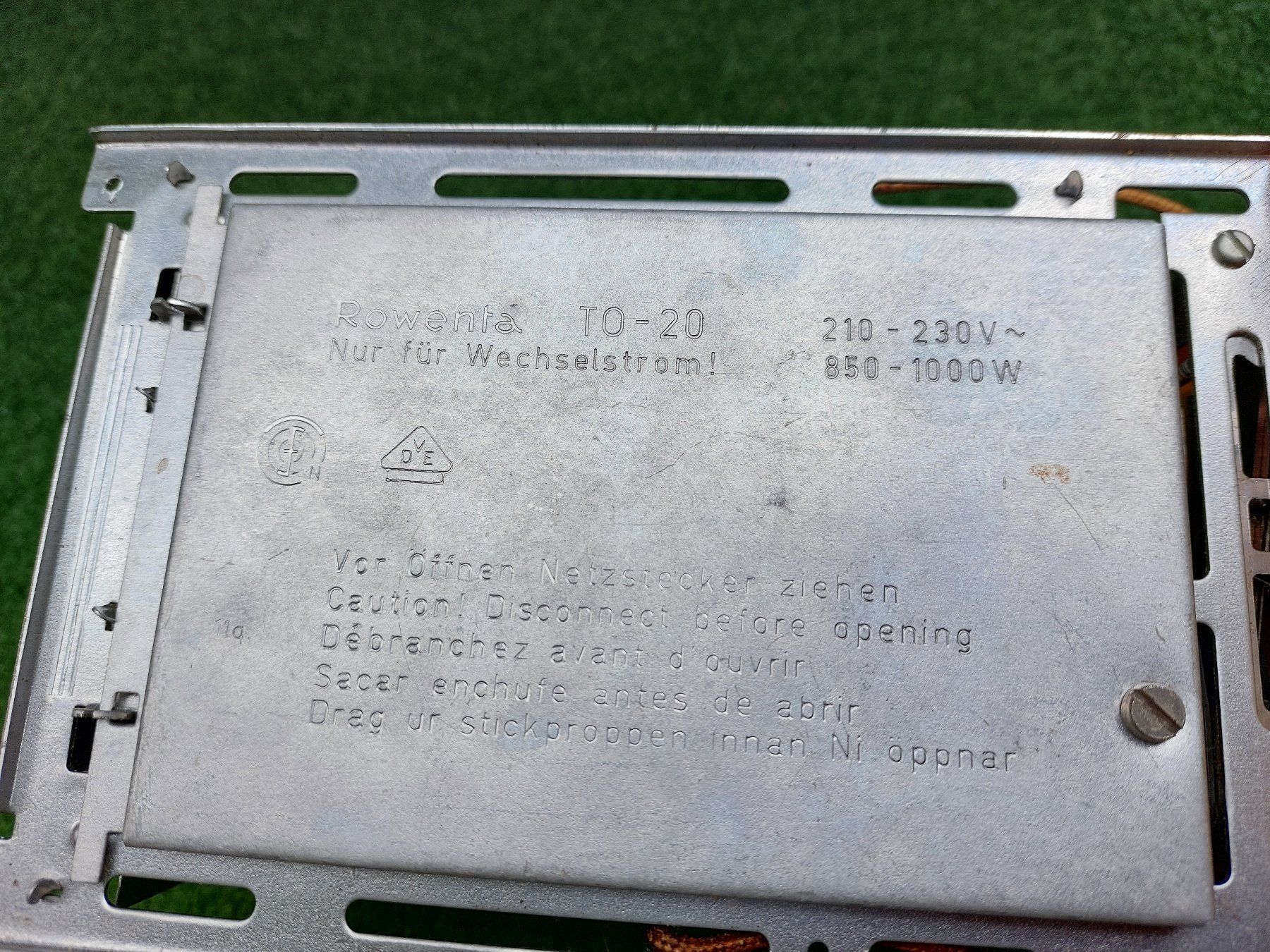 Rowenta Küchengeräte: Vintage-Toaster Rowenta TO 20 – Gebraucht aus Basel von nixwieweg 1