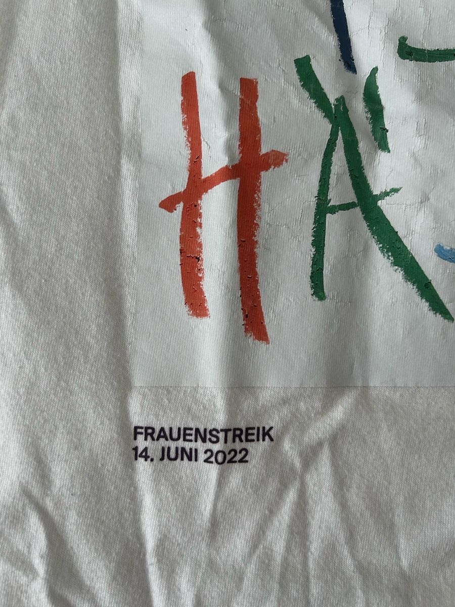Hässig T-shirt: HÄSSIG T-Shirt – Usato da Boll venduto da KiwiDito 2