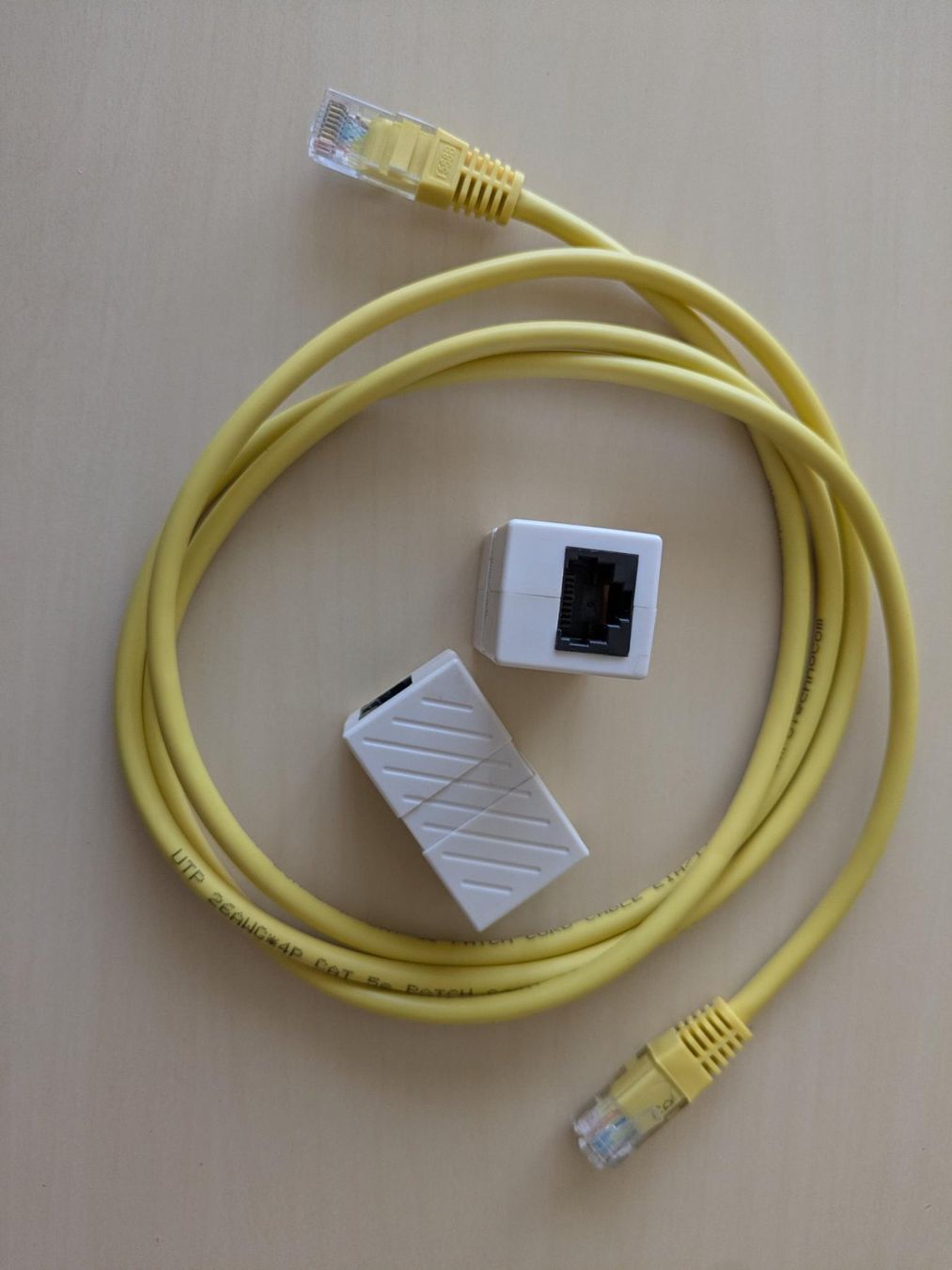 Hub & Switch: USB-C Hub + LAN Adapter + Kabel Set – Home Office Bundle – Usato da Zuerich venduto da vir_66fd 6
