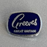 badge émaillé de la marque de motos britannique Greeves