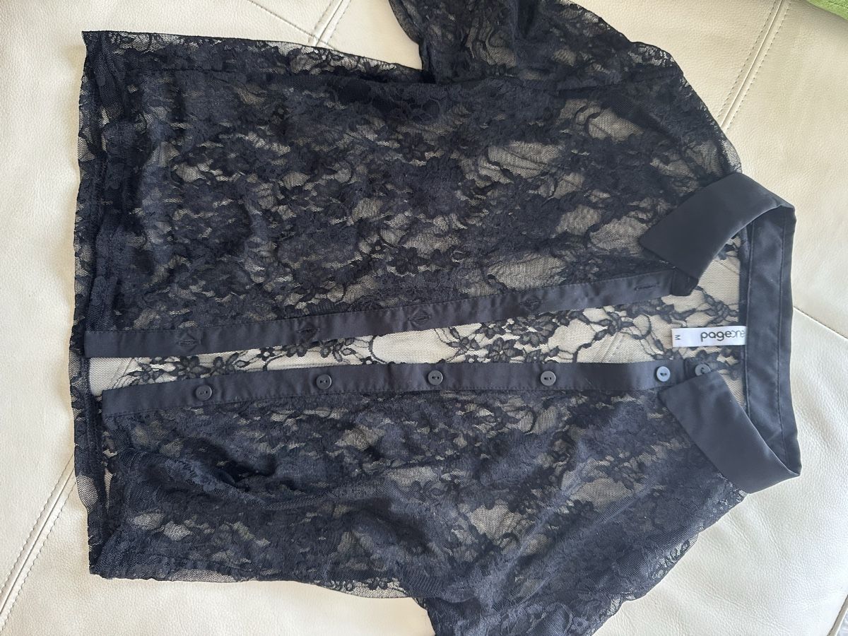 Blusen: Damen Bluse Spitze schwarz Grösse M gebraucht – Gebraucht aus Lyss von Dauwalder01