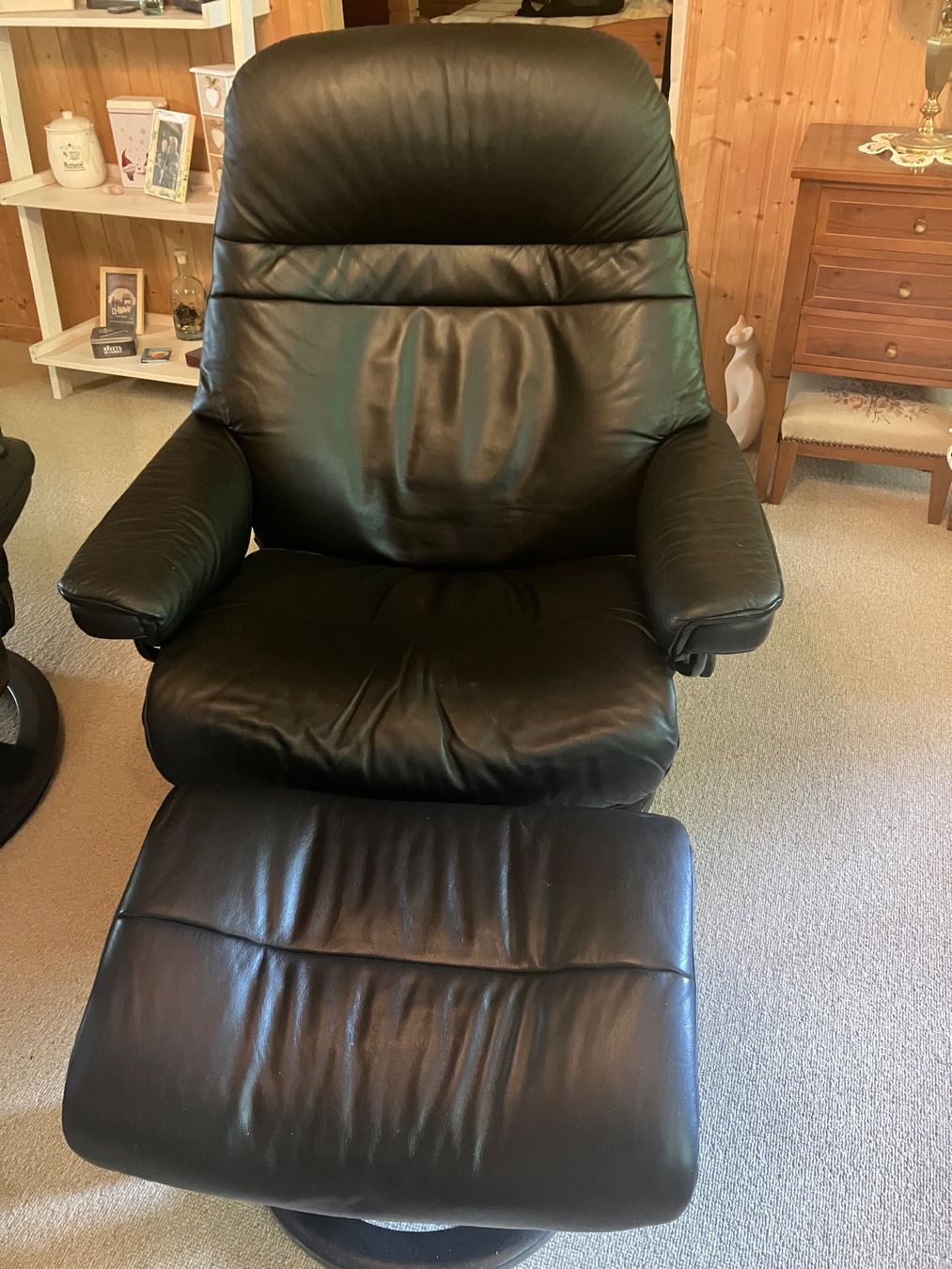 Stressless Sessel: Stressless mit Fusshocker – Gebraucht aus Schmitten FR von gnom72