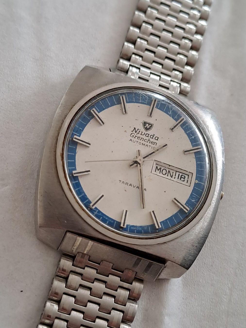 Nivada Uhren: Nivada Grenchen  Taravana Automatic vintage Herrenuhr – Gebraucht aus Neuhausen am Rheinfall von  6