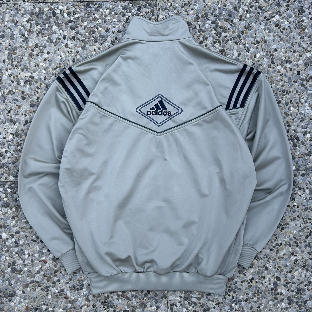 Adidas Giacche: Vintage Adidas embroidered Track jacket – Usato da brent venduto da fukusapes 4