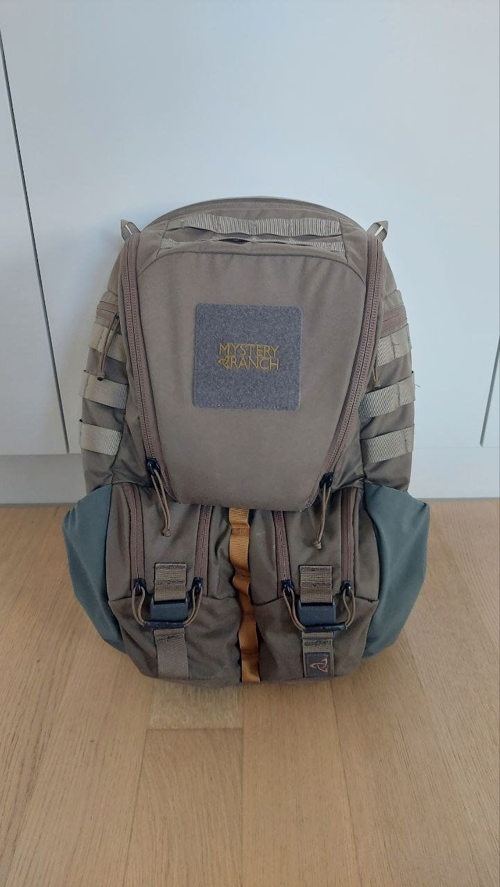 Zaini: Mystery Ranch Rip Ruck 32 – Usato da Wallisellen venduto da Bagheera_