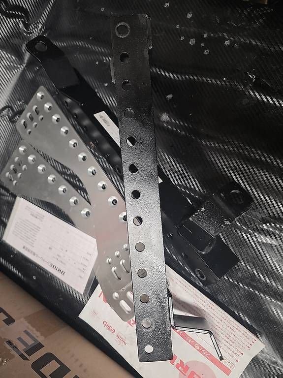 Tutti pezzi di ricambio auto: BRIDE fixed seat rail.Mitsubishi Lancer Evolution 7 8 9 CT9A – Usato da Schlatt TG venduto da dev_5pfh 4