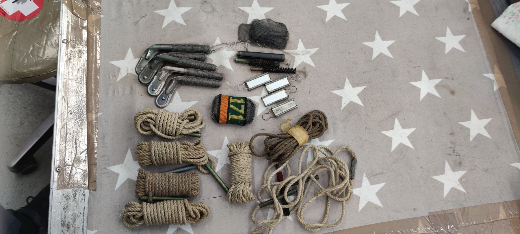 Kletterausrüstungen: PUTZZEUG MATERIEL ARMEE CH – Gebraucht aus Cama von anto_a 1