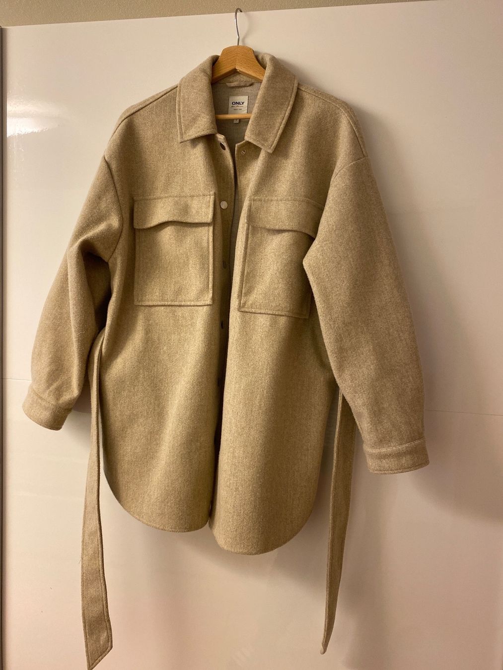 Only Giacche: Damen Jacke, beige/ braun Gr.L – Usato da Nottwil venduto da TOP_Saler