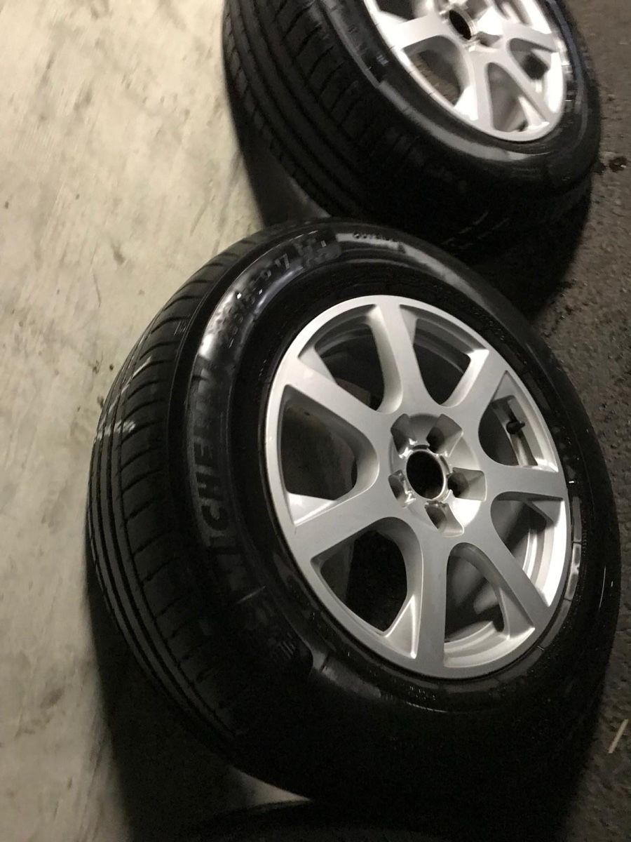 Pneumatici & Ruote complete: 4x Audi Originalfelgen mit Sommerreifen – Usato da Einsiedeln venduto da m_i_l_a_n