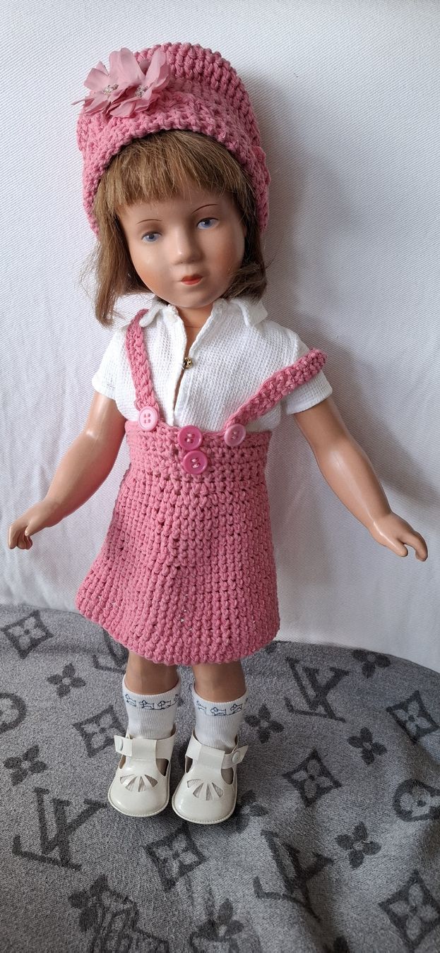 Bambole: Süsse Kruse Puppe 46cm – Usato da Richterswil venduto da Hasino01