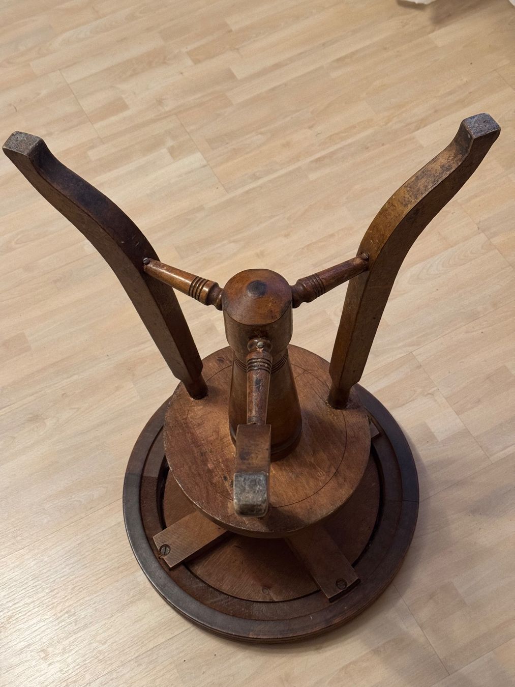 Sgabelli: Cooler Hocker – Usato da Neuendorf venduto da Sternenzauber17 4