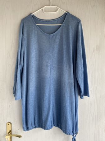 Pullover Gr 44 hellblau