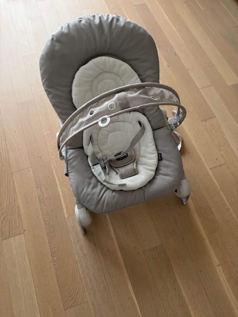 Chicco Sdraiette & Sdraiette a dondolo: Hoopla Babywippe von Chicco – Usato da Mettmenstetten venduto da bkal 1