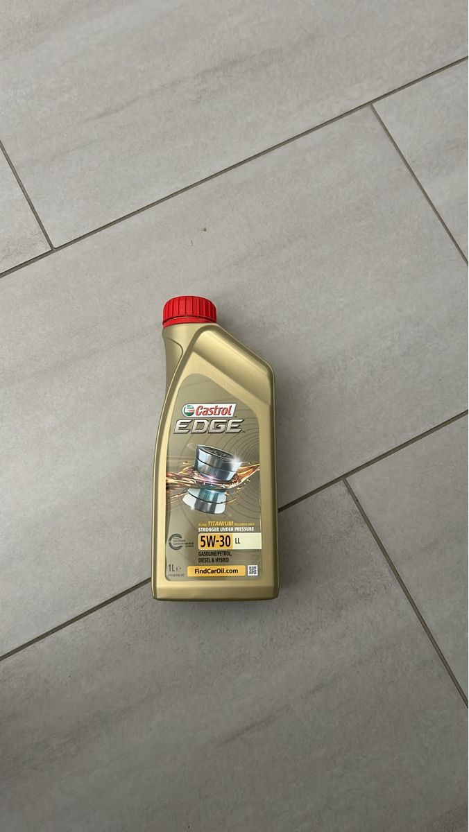 Castrol Oli & Additivi: Castrol EDGE 5W-30 LL Motoröl 2dl – Usato da Muolen venduto da pfa_t769