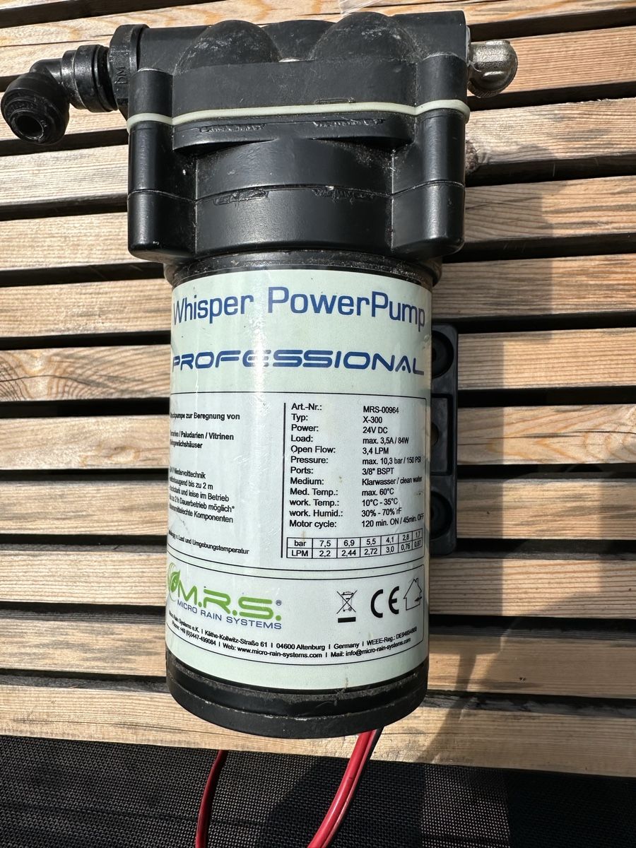 Pompe & Parti di ricambio: MRS Whisper PowerPump Professional X-300 Pump – Usato da Winterthur venduto da luc_j7lb