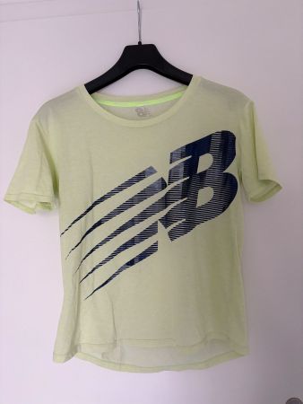 NEW BALANCE T-shirt - Size M
