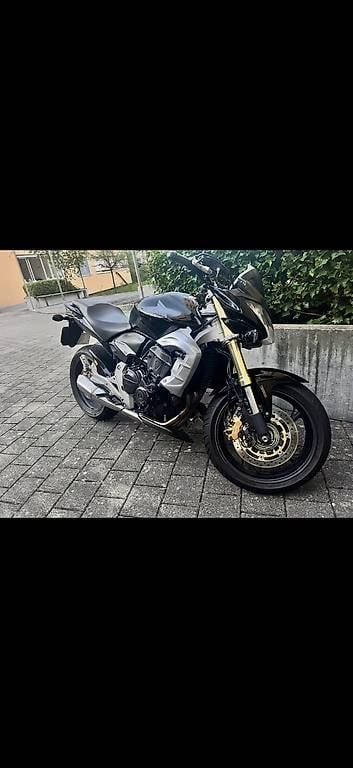 Strada: Honda CB600FA – Usato da Künten venduto da Milmo