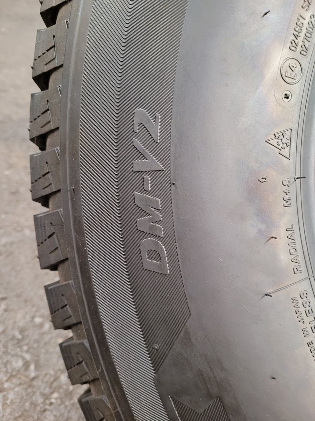 Bridgestone Pneus & Kompletträder: 1 neuer Winter Reifen Bridgestone – Neu (gemäss Beschreibung) aus Worben von Auto_Center_AG 2