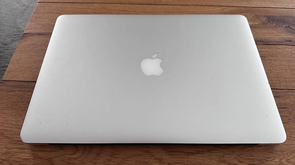 Notebooks: Apple MacBook Pro 15" mit Ladekabel – Defekt aus Rafz von guslyt2007 2