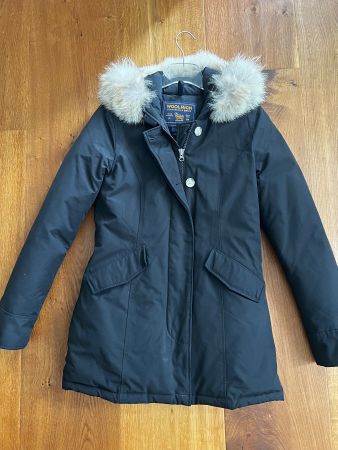 Damenparka Woolrich schwarz Grösse S guter Zustand