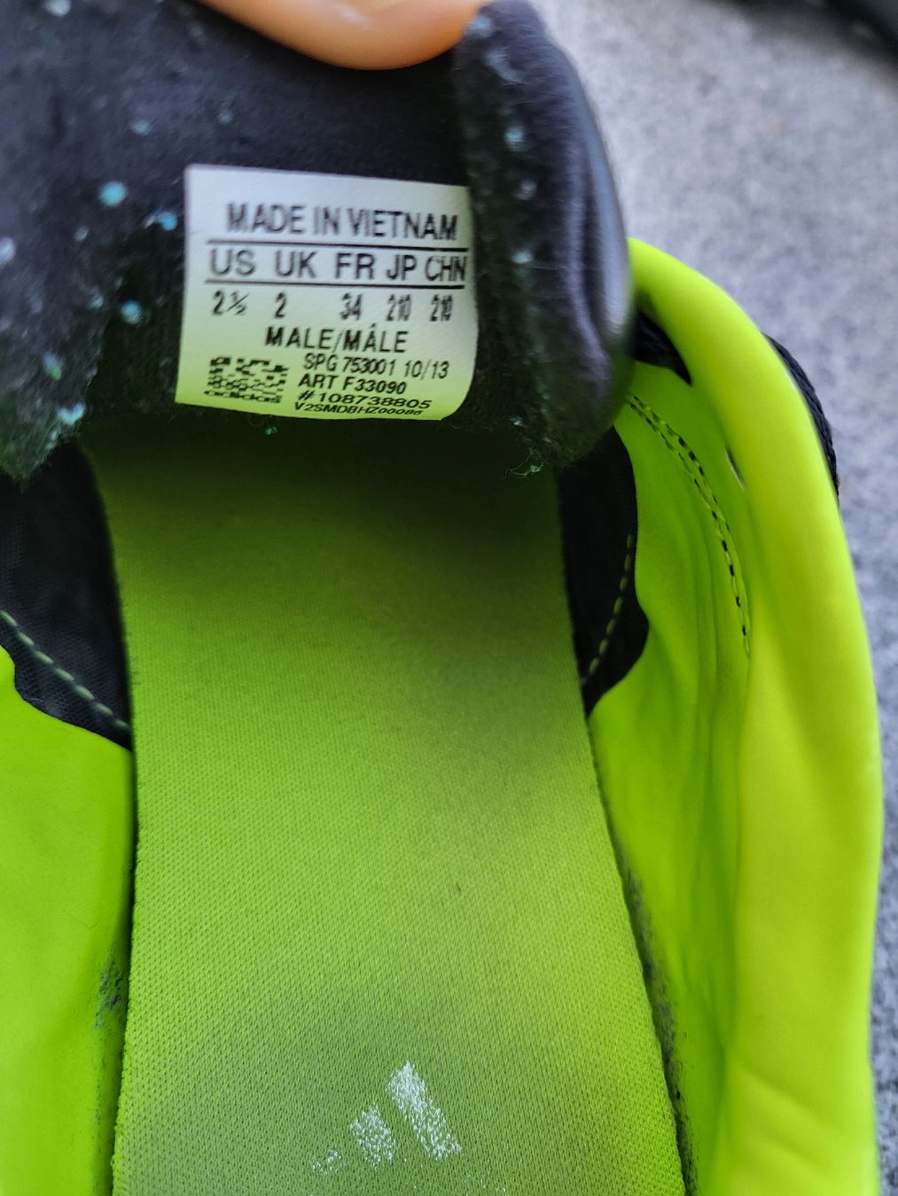 Adidas Schuhe für Jungen: Adidas Turnschuhe, Grösse 34 – Gebraucht aus Tann von Autocharlie86 2