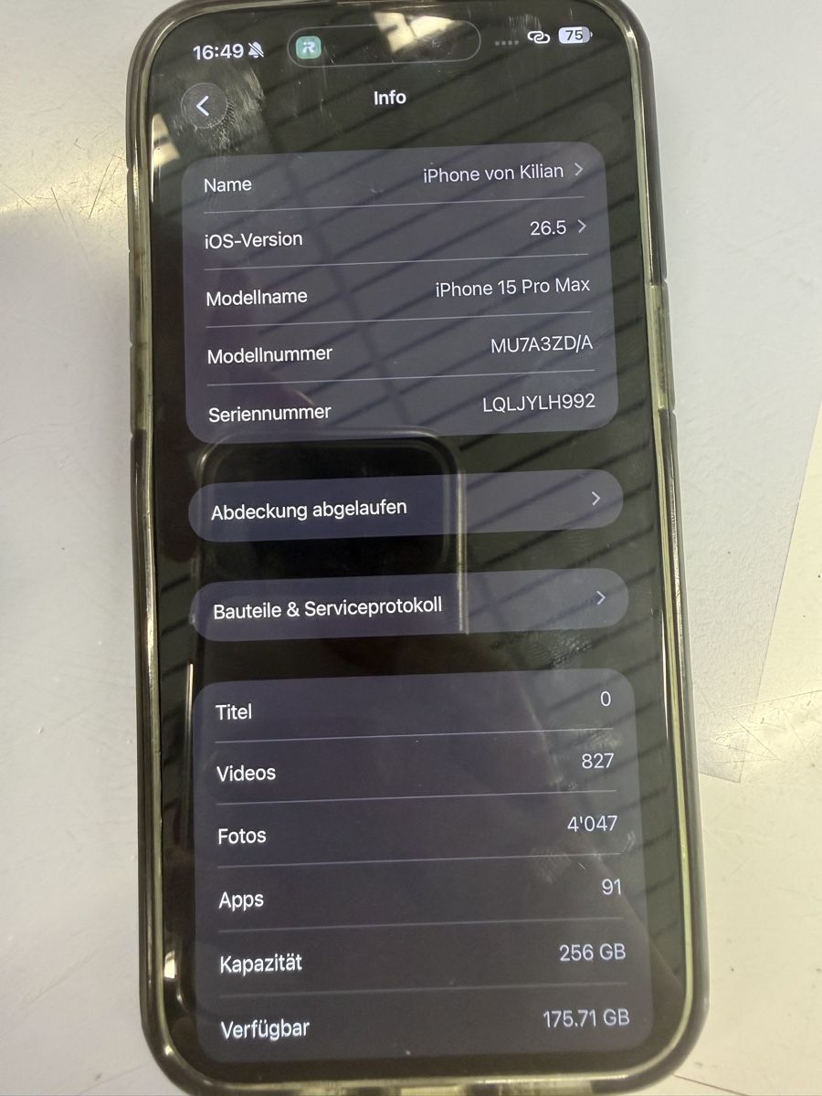 Apple Telefoni cellulari / Smartphones: Ipohne 15 Pro max top zustandt  – Usato da Zürich venduto da papaplatte 5