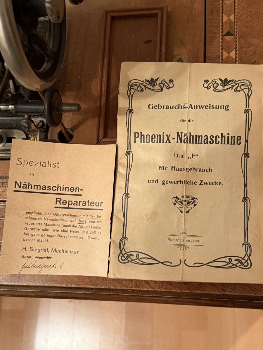 Phoenix Nähmaschinen: Nähmaschine Phönix, Antik. Gut erhalten. – Gebraucht aus Allschwil von bianco2750 5