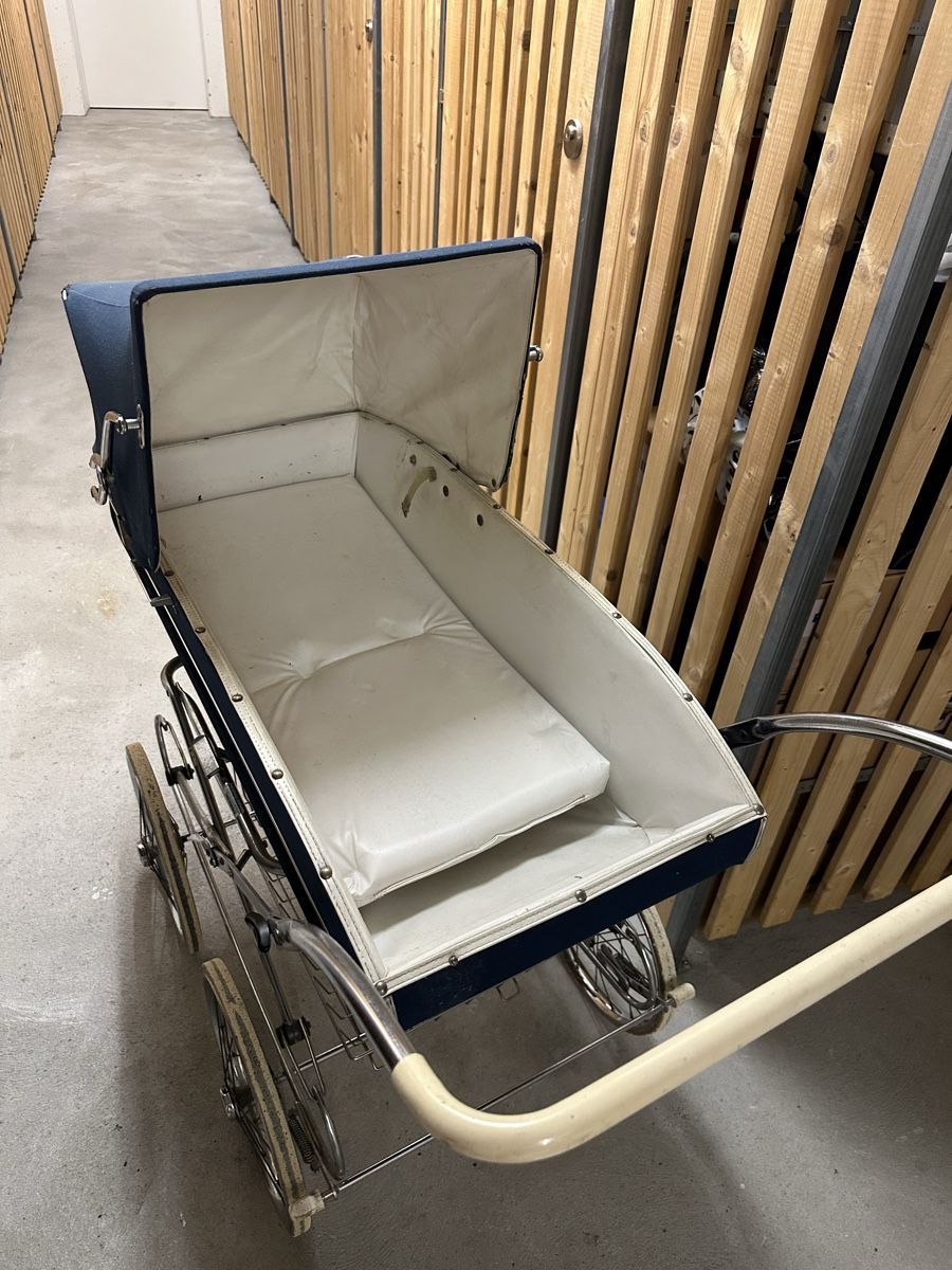 Carrozzine: Vintage Pram - Classic Style for Walks – Usato da Basel venduto da FlorenceV 1