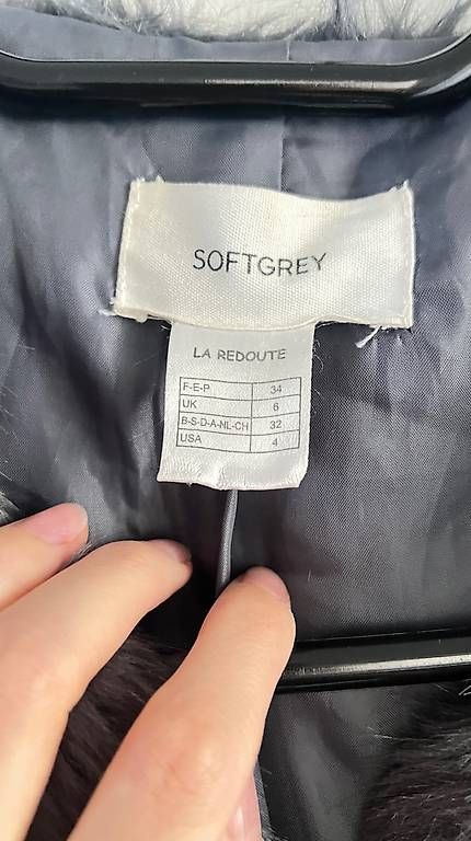 Jacken: Kunstfell Jacke  – Gebraucht aus Bern von che_kgn9 3