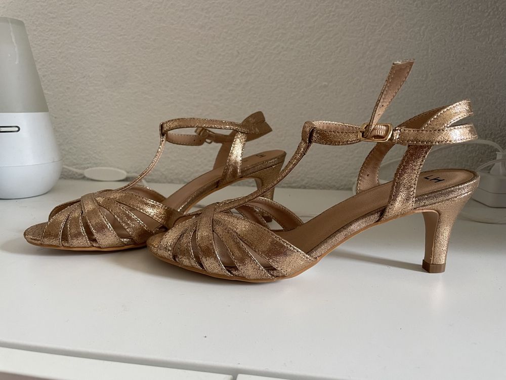 Sandales dorées rose sales