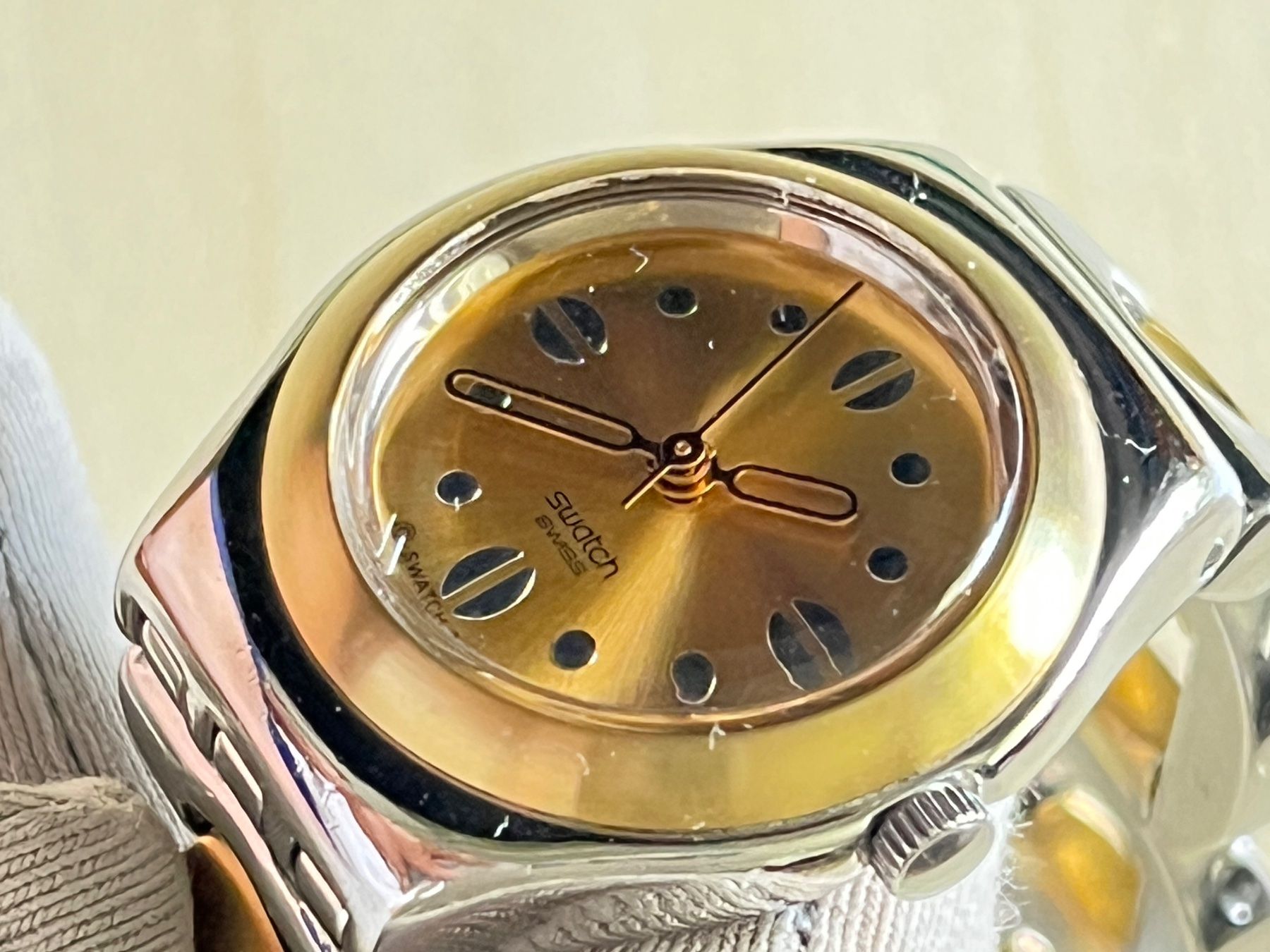 Swatch Orologi: Swatch Damenuhr goldfarben – Usato da Grenchen venduto da chththl 7