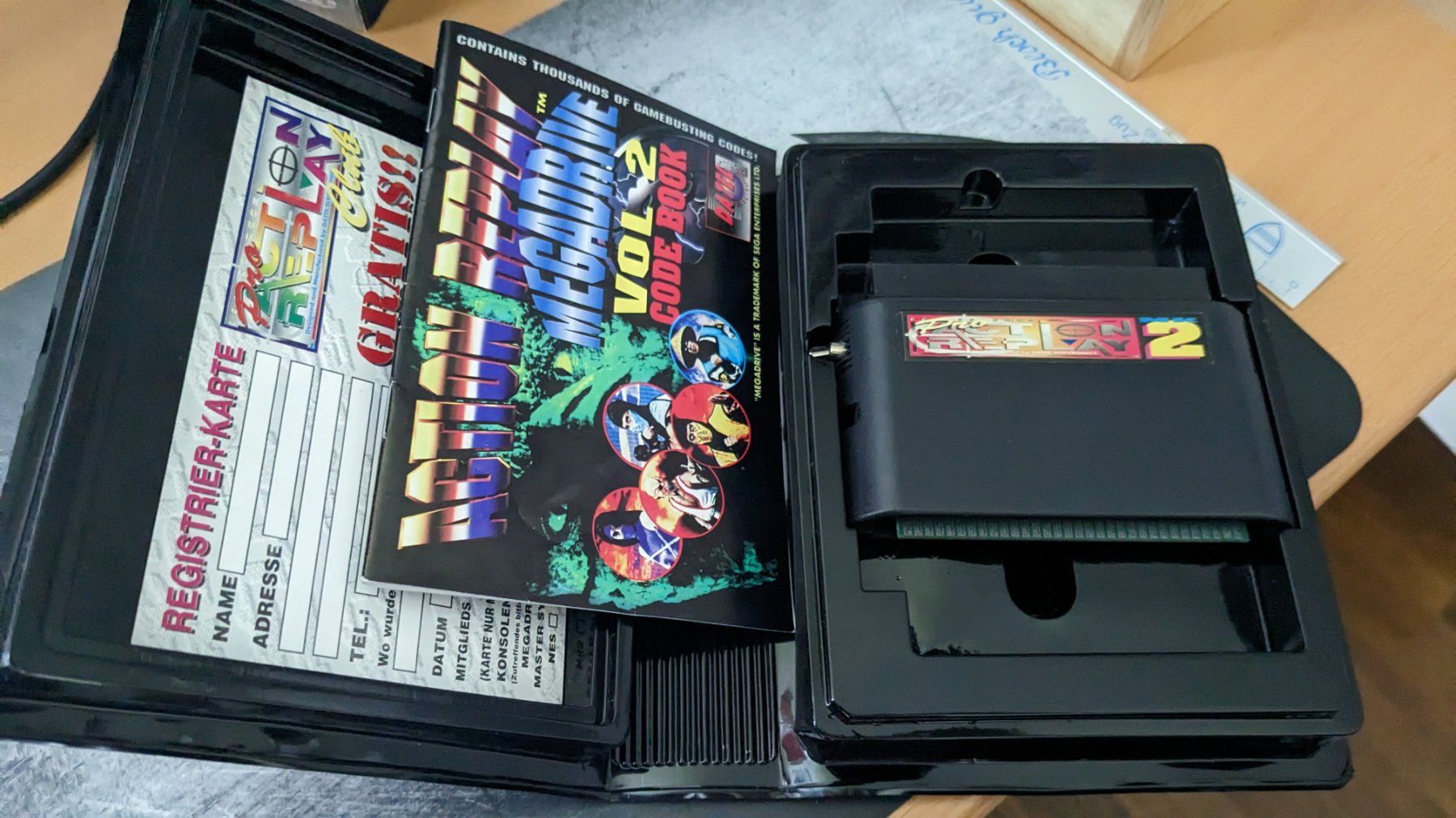 Sega Giochi: Pro Action Replay 2 - Sega Mega Drive Game – Usato da Hünenberg See venduto da SpecialEditionGaming 1