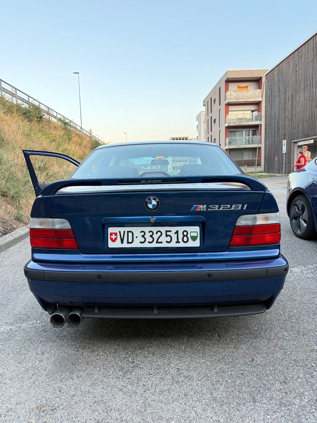 BMW Autos: BMW 328i E36 Sport Edition – Gebraucht aus Genève von Veloce_SARL 2