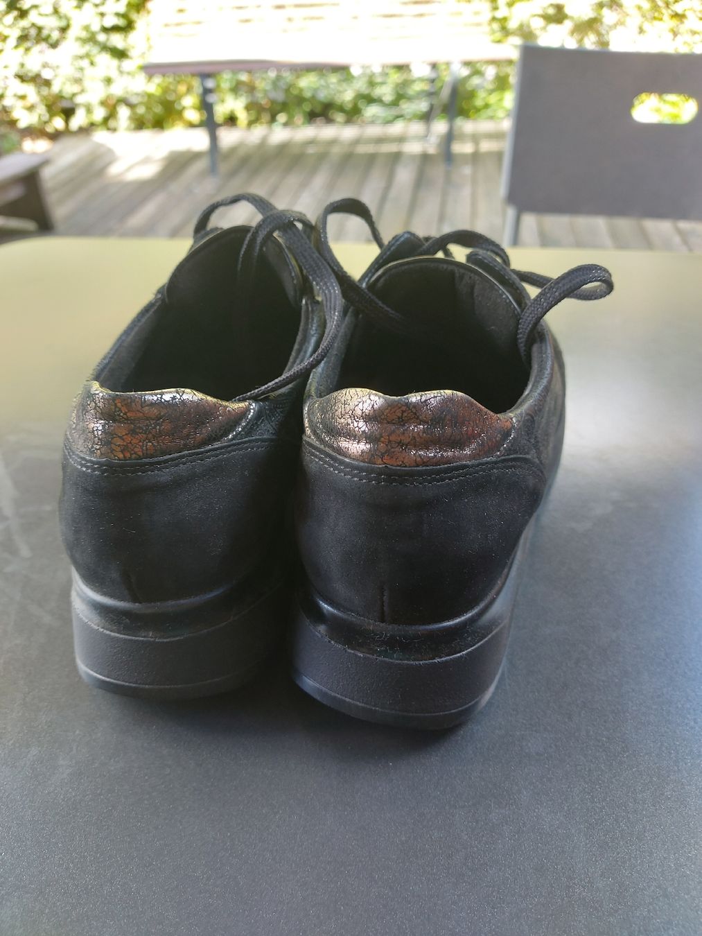 Damenschuhe: schwarze Halbschuhe – Gebraucht aus Sumiswald von FassBar 1