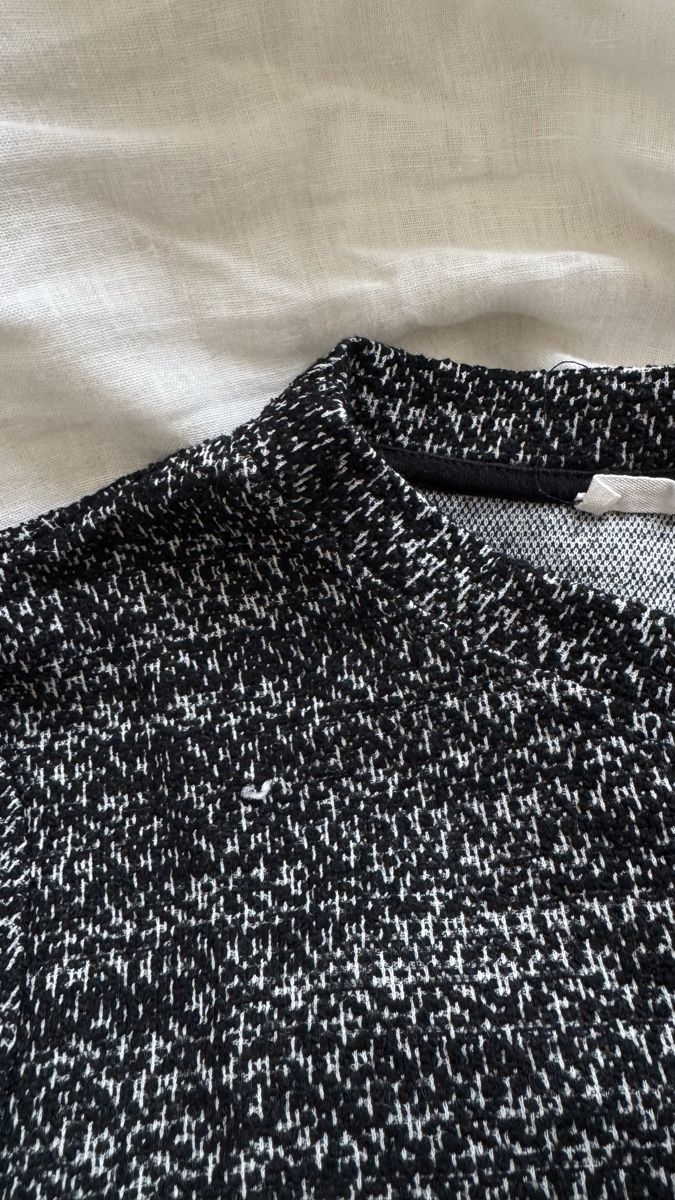 Mango Maglioni & Felpe: Schwarz/weisser Pullover Gr. M von Mango – Usato da Zürich venduto da Aya03 1