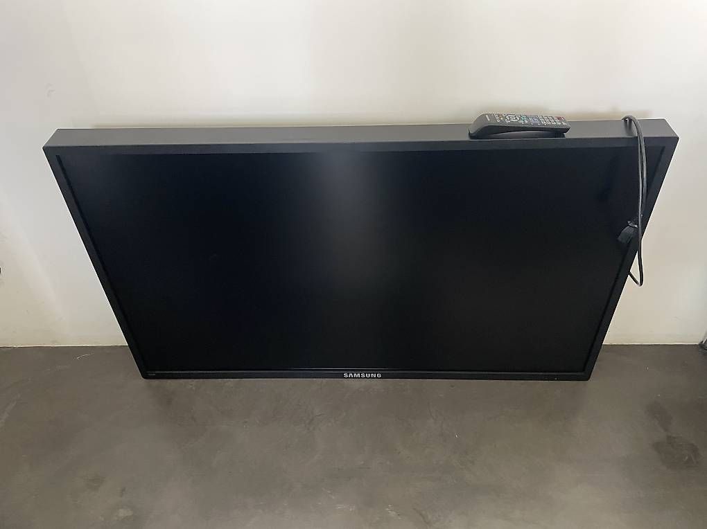 Televisori: Samsung 55 Zoll Large Format LCD display 550DX – Usato da Zürich venduto da marangun01