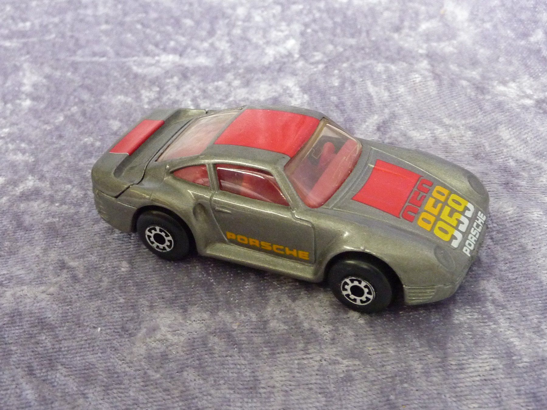 Matchbox Modellini d'auto: Porsche 959 1:64 – Usato da Dürrenäsch venduto da Cobra1ch 1