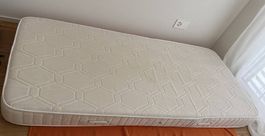 Matratze 90x200 + Decke und Duvet/Bezug falls gewünscht