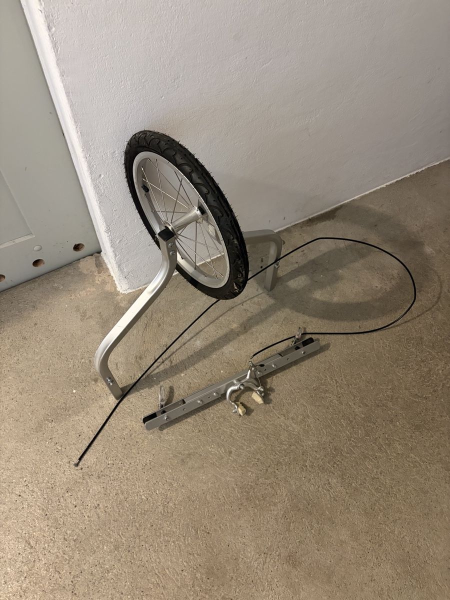 Anhänger: chariot jogging rad mit bremse – Gebraucht aus Solothurn von GueteMorge1