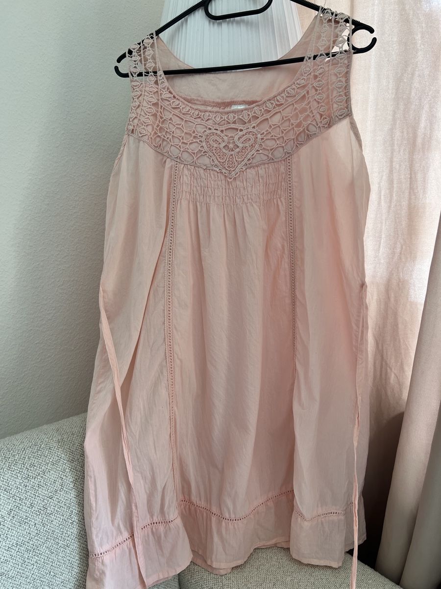 Vestiti: Pink vintage dress 1 size – Usato da Zürich venduto da dor_9l9g 4
