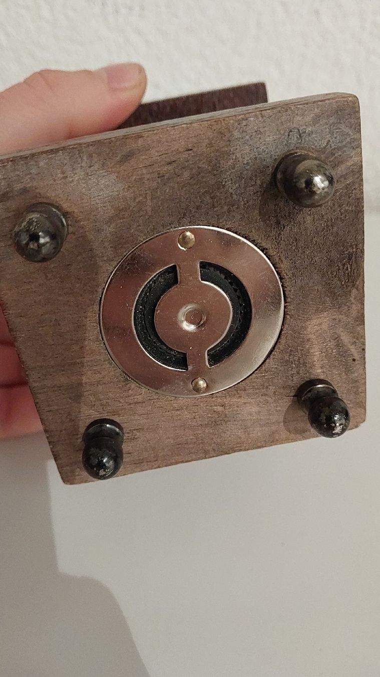 Küchengeräte: Alte Pfeffermühle – Gebraucht aus Küssnacht am Rigi von Anzu-Ki 3