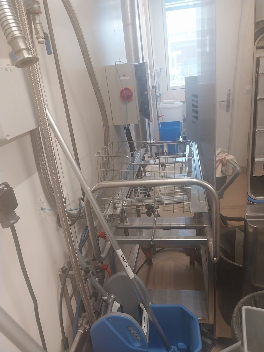 Repas pour bébés: Autoclave Tuttnauer - T-MAX 6-1 VSD – D'occasion à Plan-les-Ouates par ecl_ds57 3