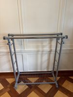 Kleiderständer auf Rollen höhenverstellbar