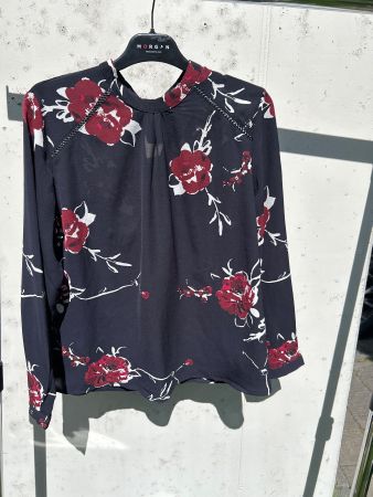 Bluse mit Rosenprint, Grösse 42, perfekt für den Sommer!